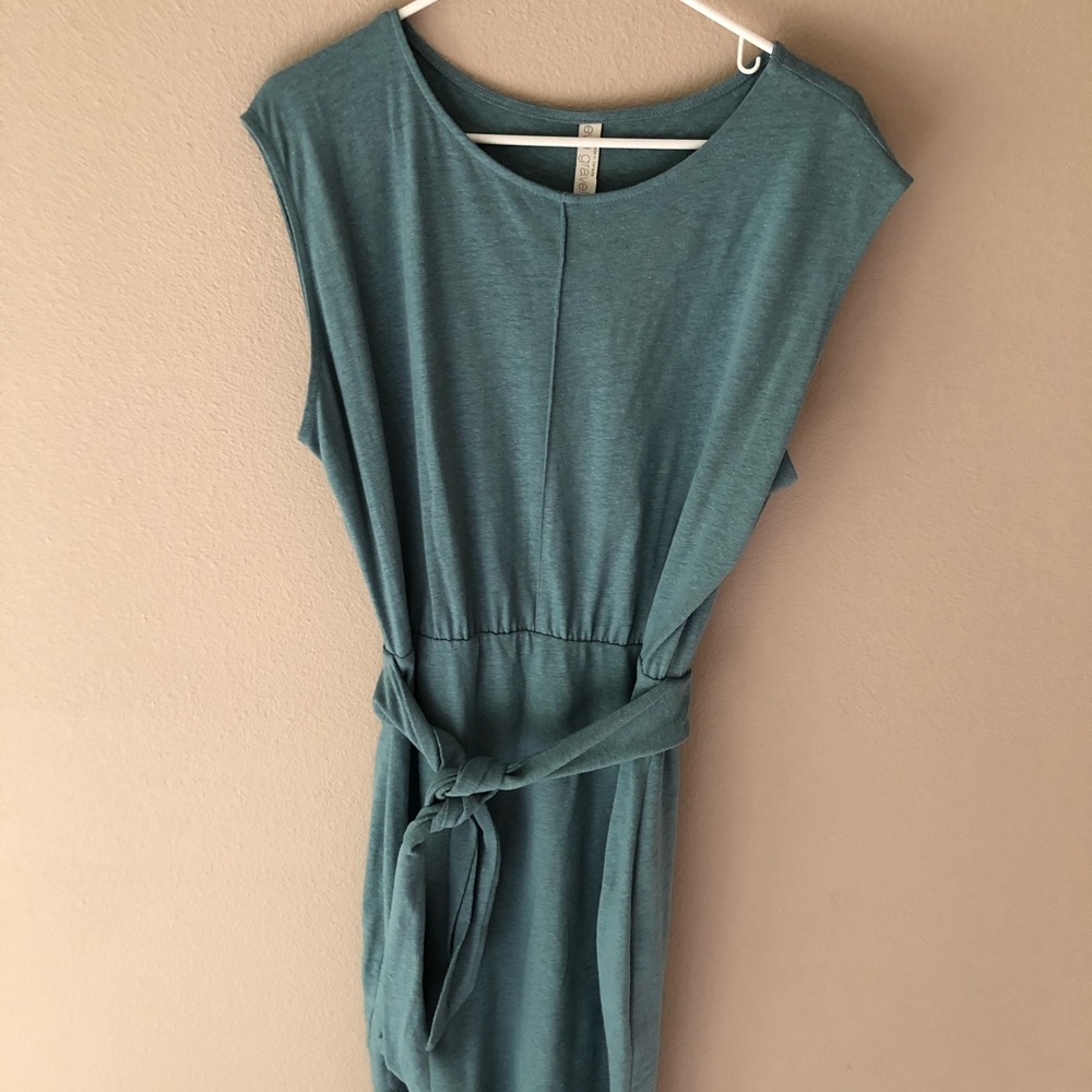 Eve Gravel Atasi midi dress